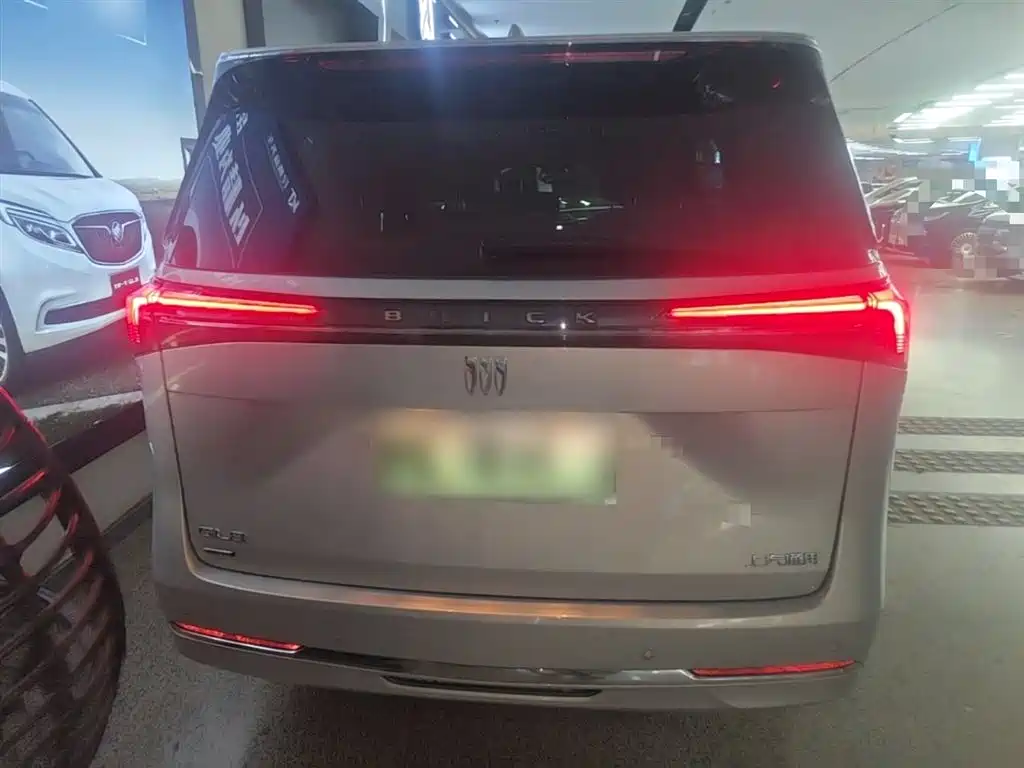 Buick GL8 New Energy 2025 Land Honor Premium Edition 7-Seater фото 6