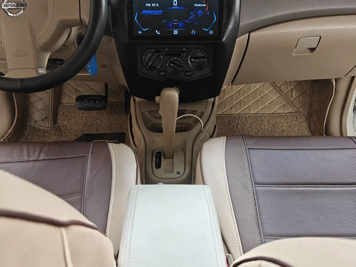 Nissan Livina 2011 2010 Model Joy Edition 1.6L Automatic Super Power Type