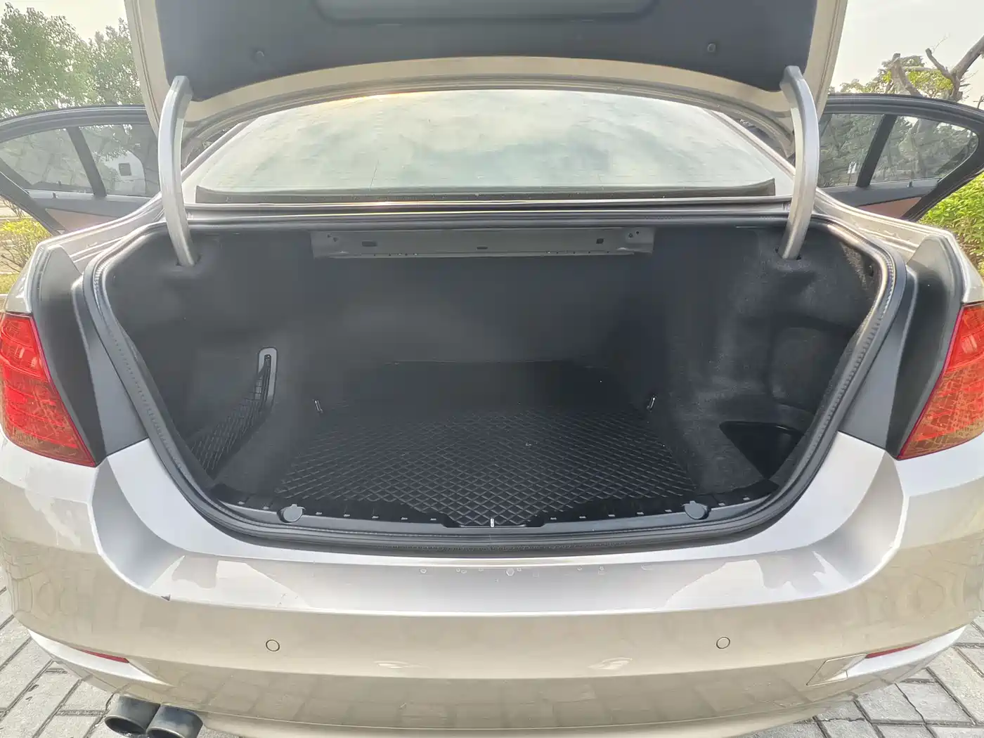 BMW 5 Series 2017 520Li Classic Edition фото 10