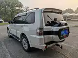 Фото 2 - Mitsubishi Pajero (Import)