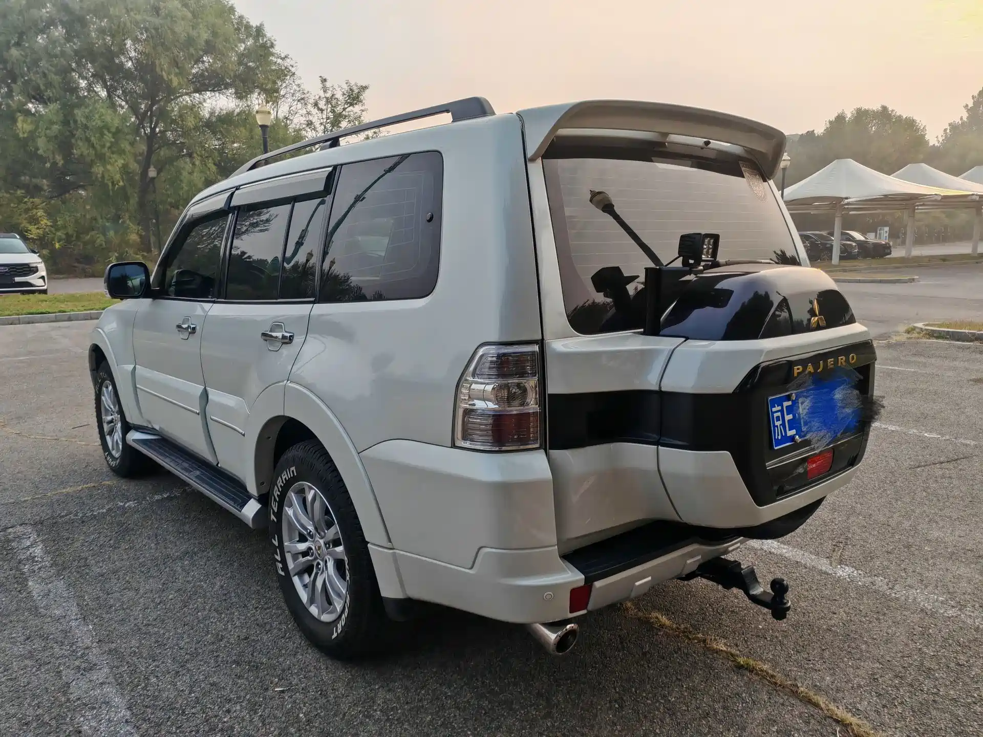 Фото 2 - Mitsubishi Pajero (Import)