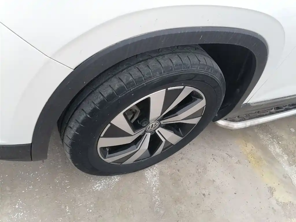 Volkswagen Tayron 2019 330TSI 2WD Luxury China VI фото 23