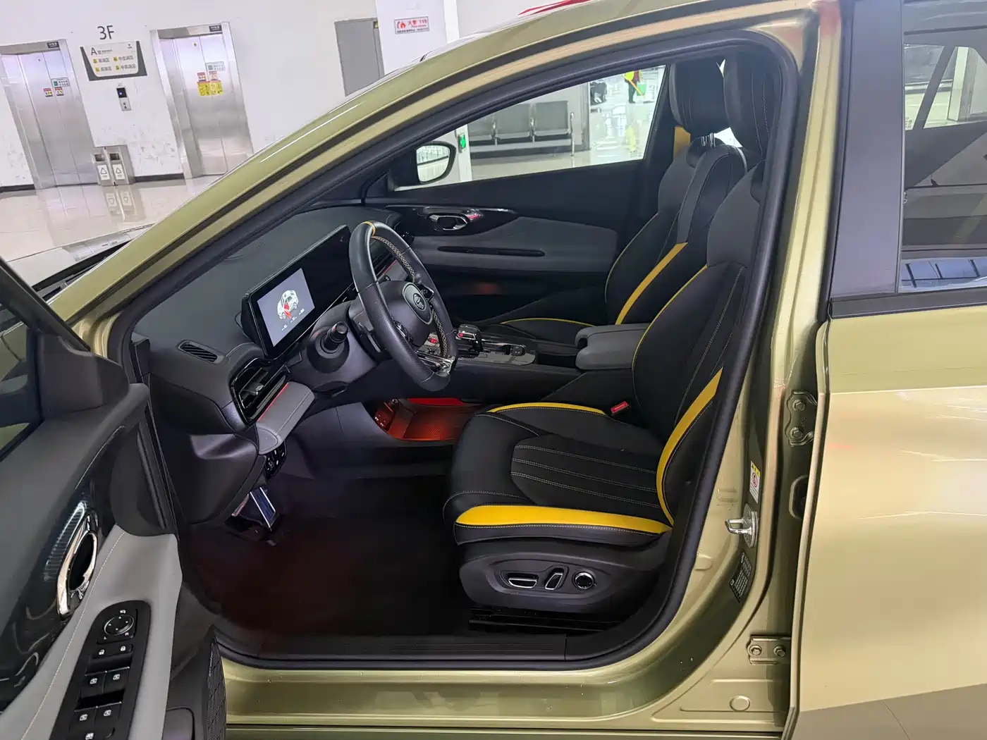 GAC Trumpchi Trumpchi Emkoo 2021 270T DCT J16 Edition фото 7
