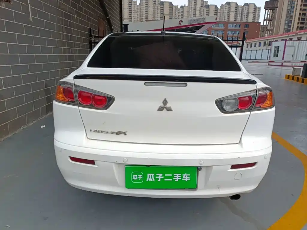 Mitsubishi Lancer EX 2018 2016 1.8L CVT Black & White Replica