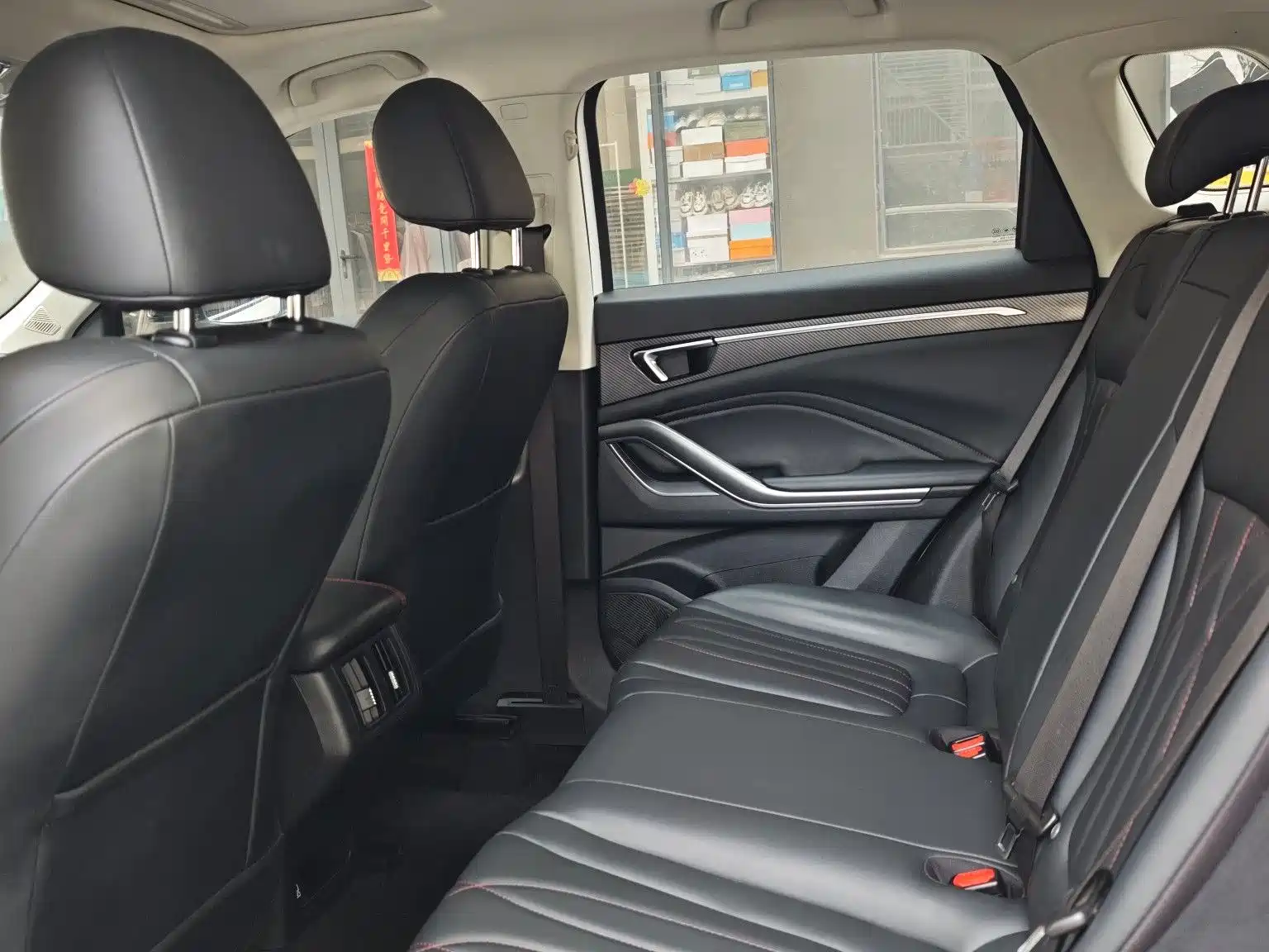 Фото 5 - Besturn Bestune T55
