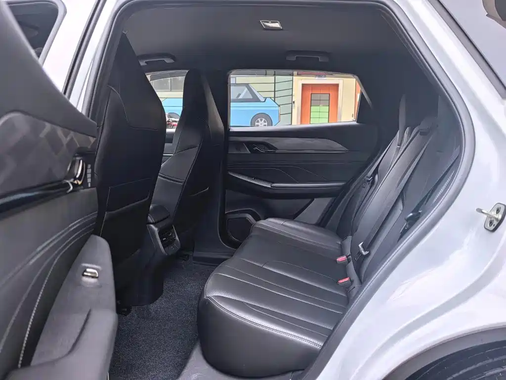 Dongfeng Aeolus Dongfeng Fengshen L7 2025 2025 518 Enjoyment