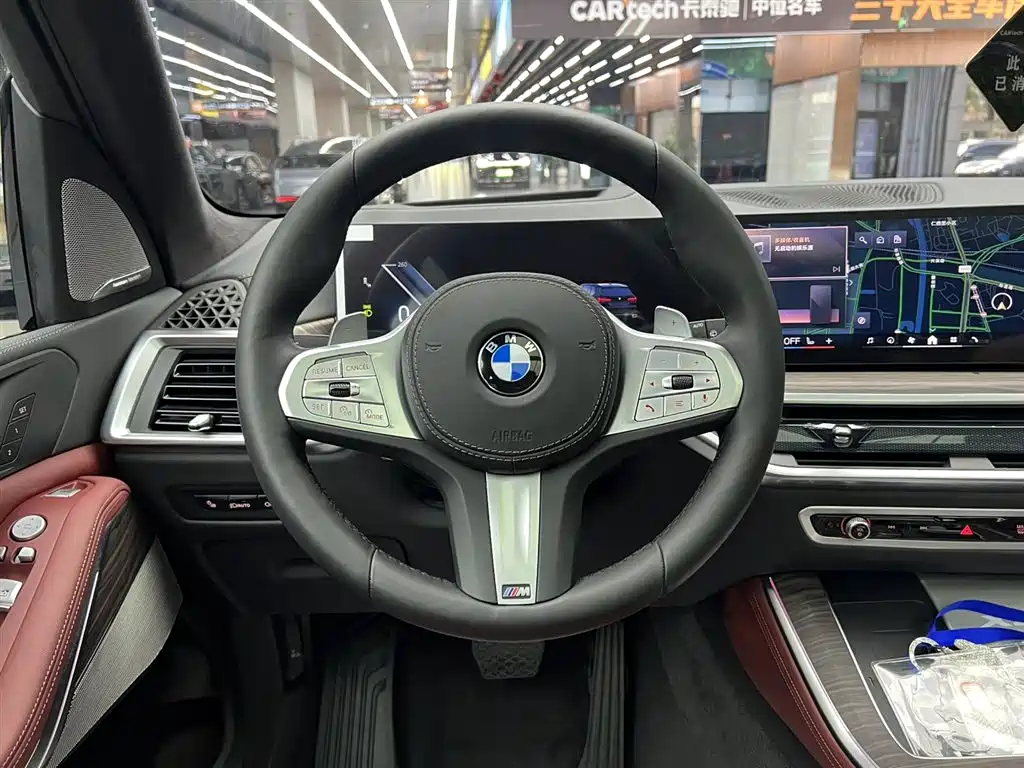 BMW X5 2025 Model xDrive 40Li M Sport Blackout Package фото 14