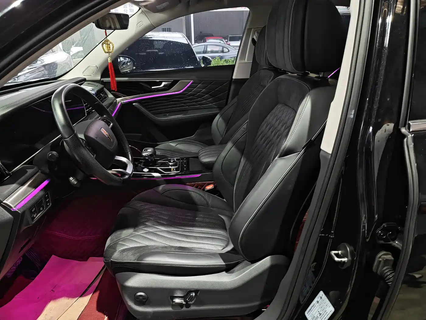 Hongqi HS5 2022 Facelift 2.0T Smart Flag Enjoyment Edition фото 4
