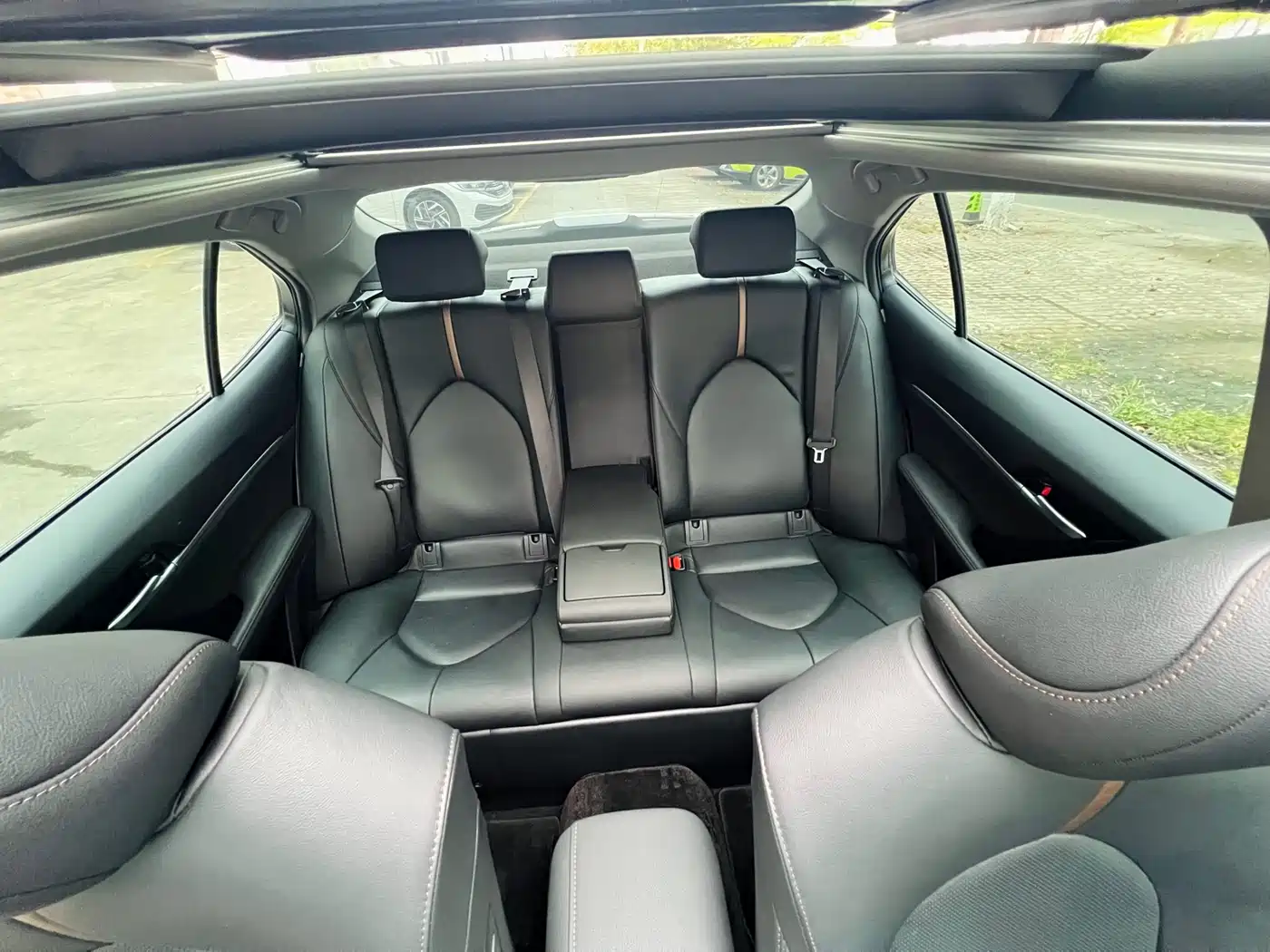 Toyota Camry 2019 Facelift Hybrid 2.5HG Luxury Edition фото 18