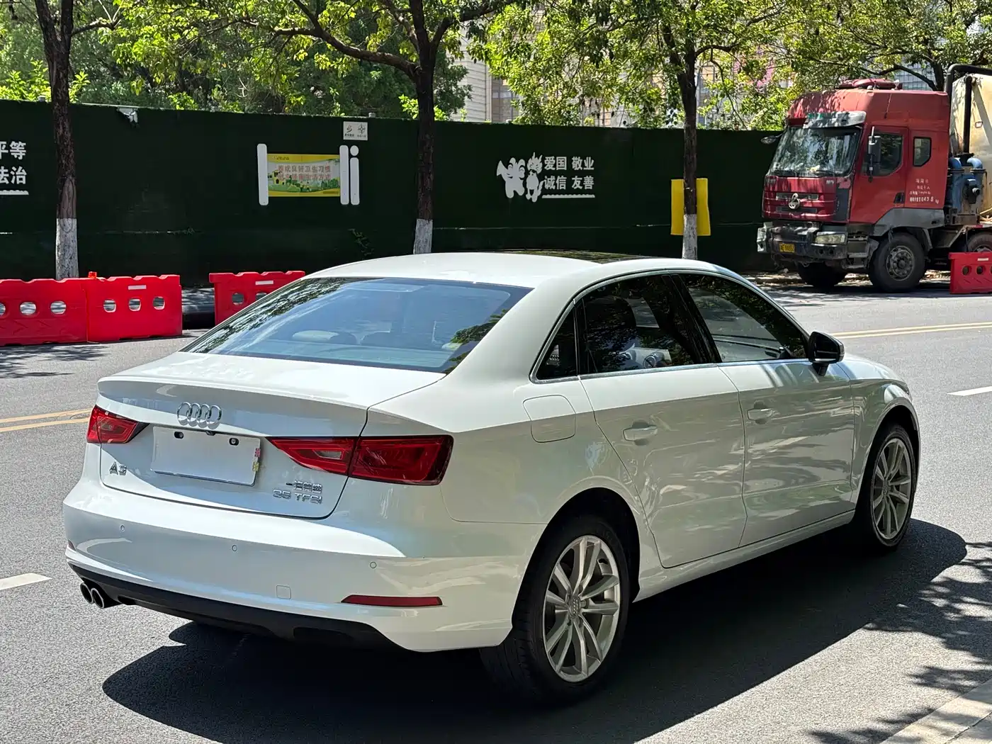 Audi A3 2015 Limousine 35 TFSI Millionth Anniversary Comfort Enjoyment Type фото 26