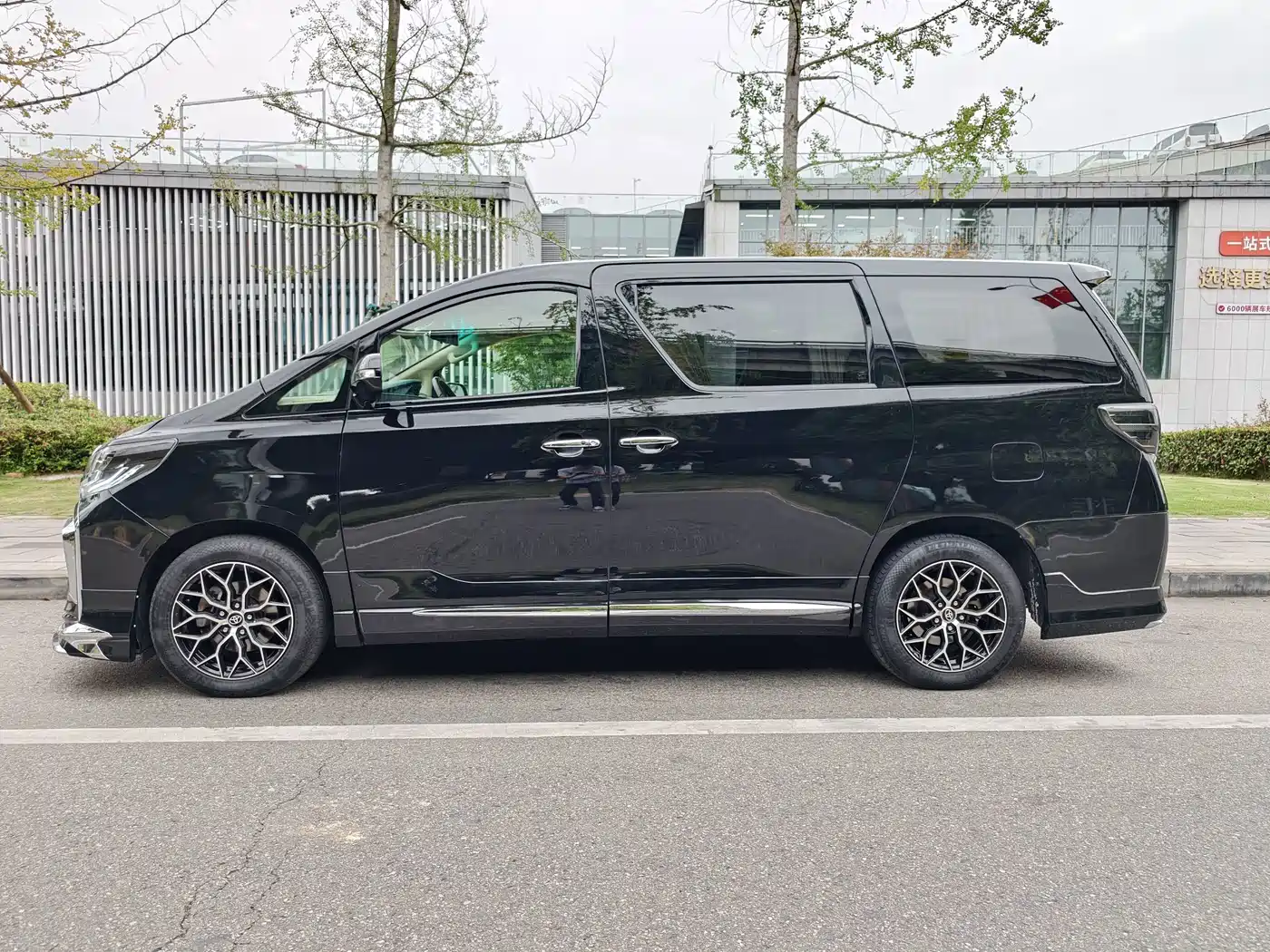 Toyota Alphard 2011 2011 3.5L Luxury Edition