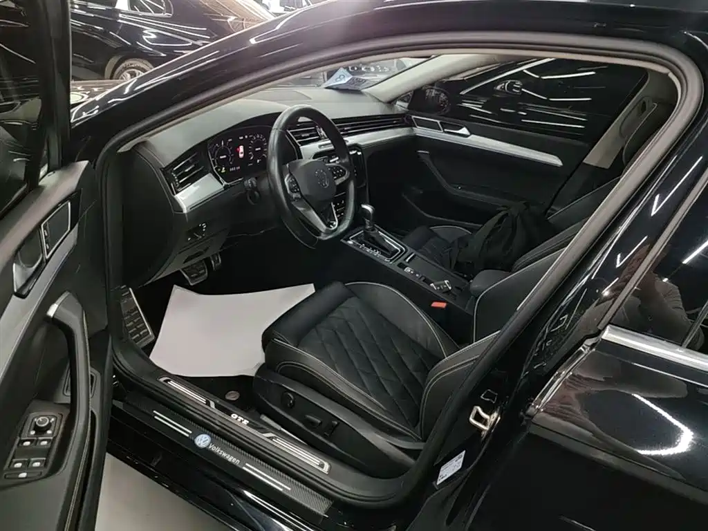 Volkswagen Magotan GTE Plug-in Hybrid 2022 GTE Luxury фото 15