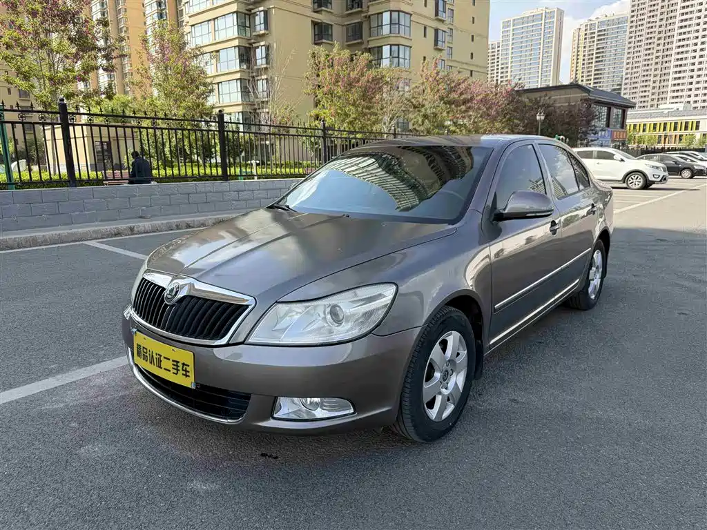Škoda Octavia 2013 1.6L Automatic Prestige Edition