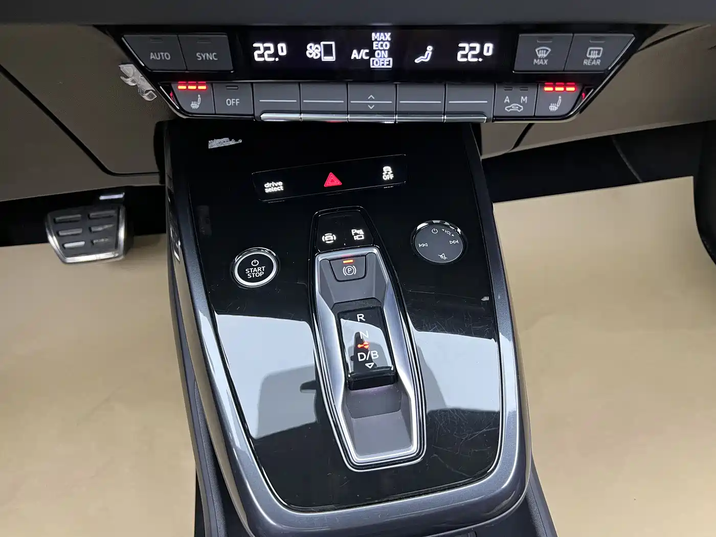 Audi Q4 e-tron 2024 50 e-tron quattro Creation Night Edition фото 26