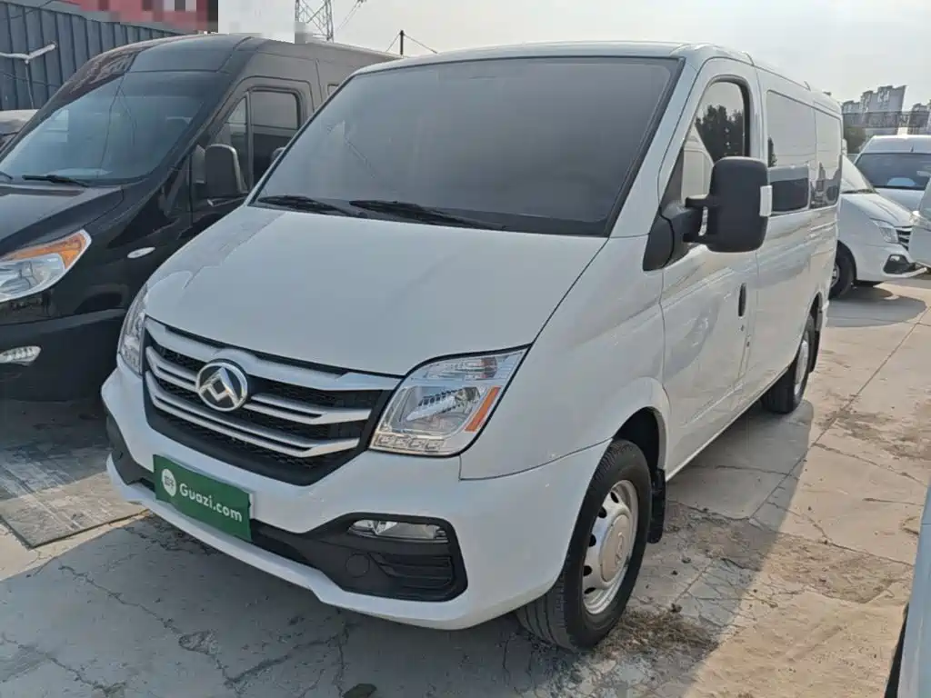 SAIC Maxus Xintu V80 2024 Model Year Aoyunton Value Edition 6MT Short Wheelbase Ultra Low Roof 127Ps 5/6-Seater