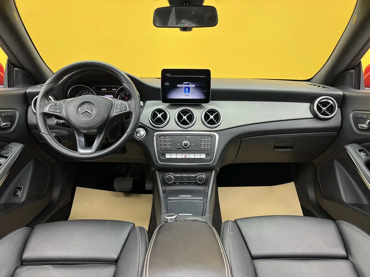 Mercedes-Benz CLA (Import) 2017 CLA 200 Fashion фото 14