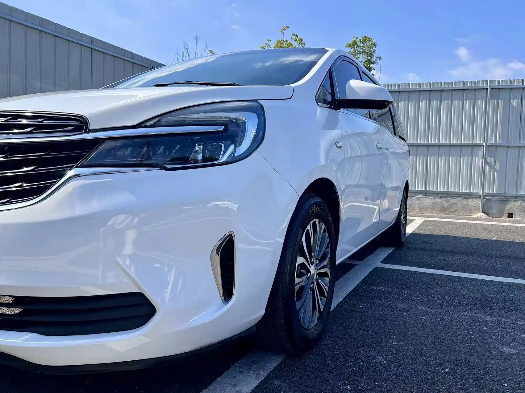 Фото 7 - Buick GL8