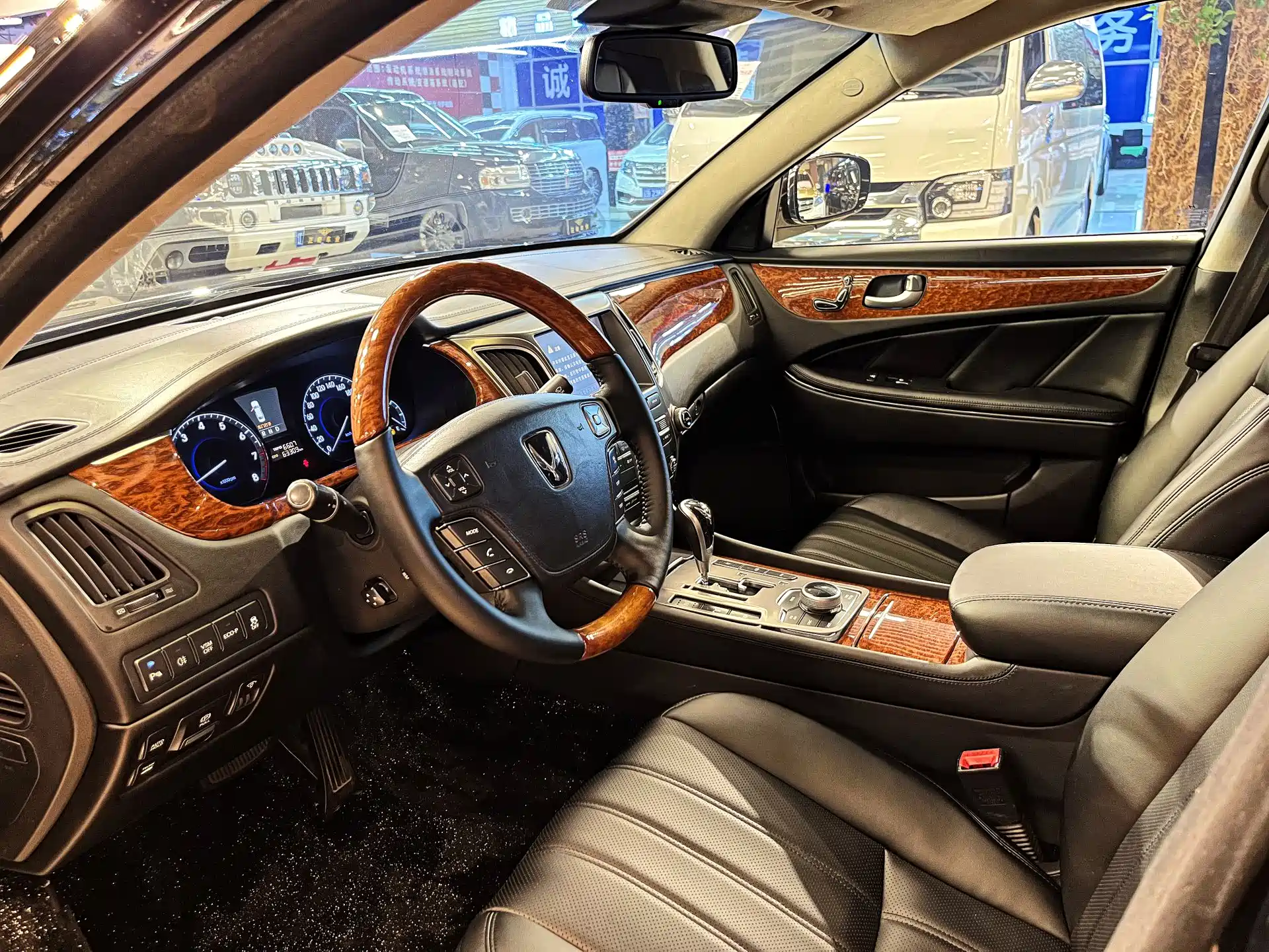 Фото 9 - Hyundai Equus