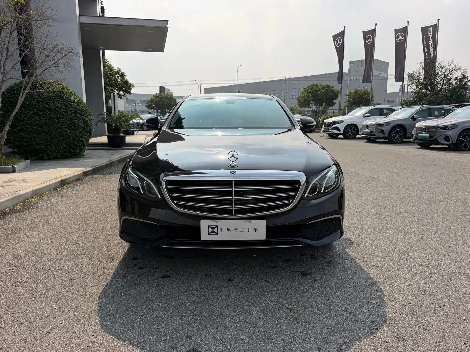 Фото 2 - Mercedes-Benz E-Class