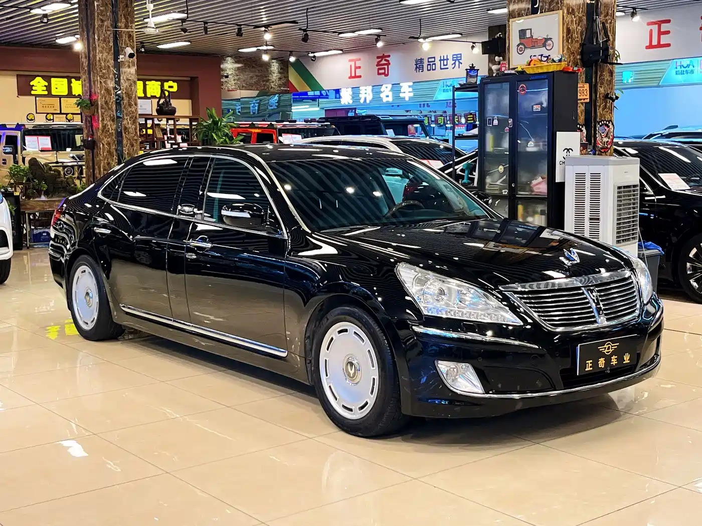 Hyundai Equus