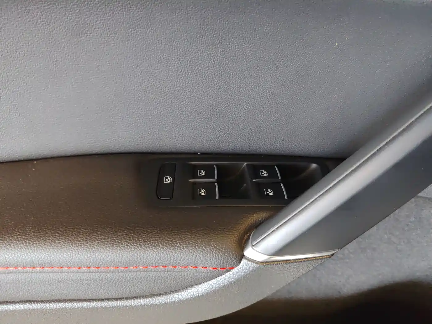 Volkswagen Golf GTI 2016 2.0TSI GTI фото 19