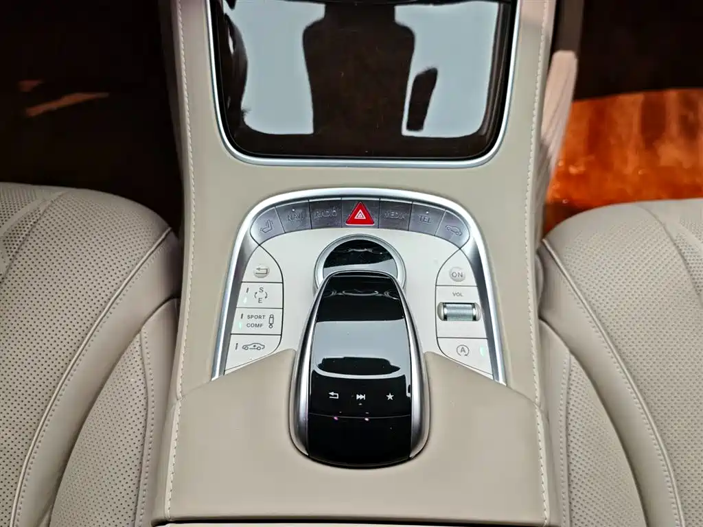 Mercedes-Benz Maybach S-Class 2015 S 500 4MATIC фото 17