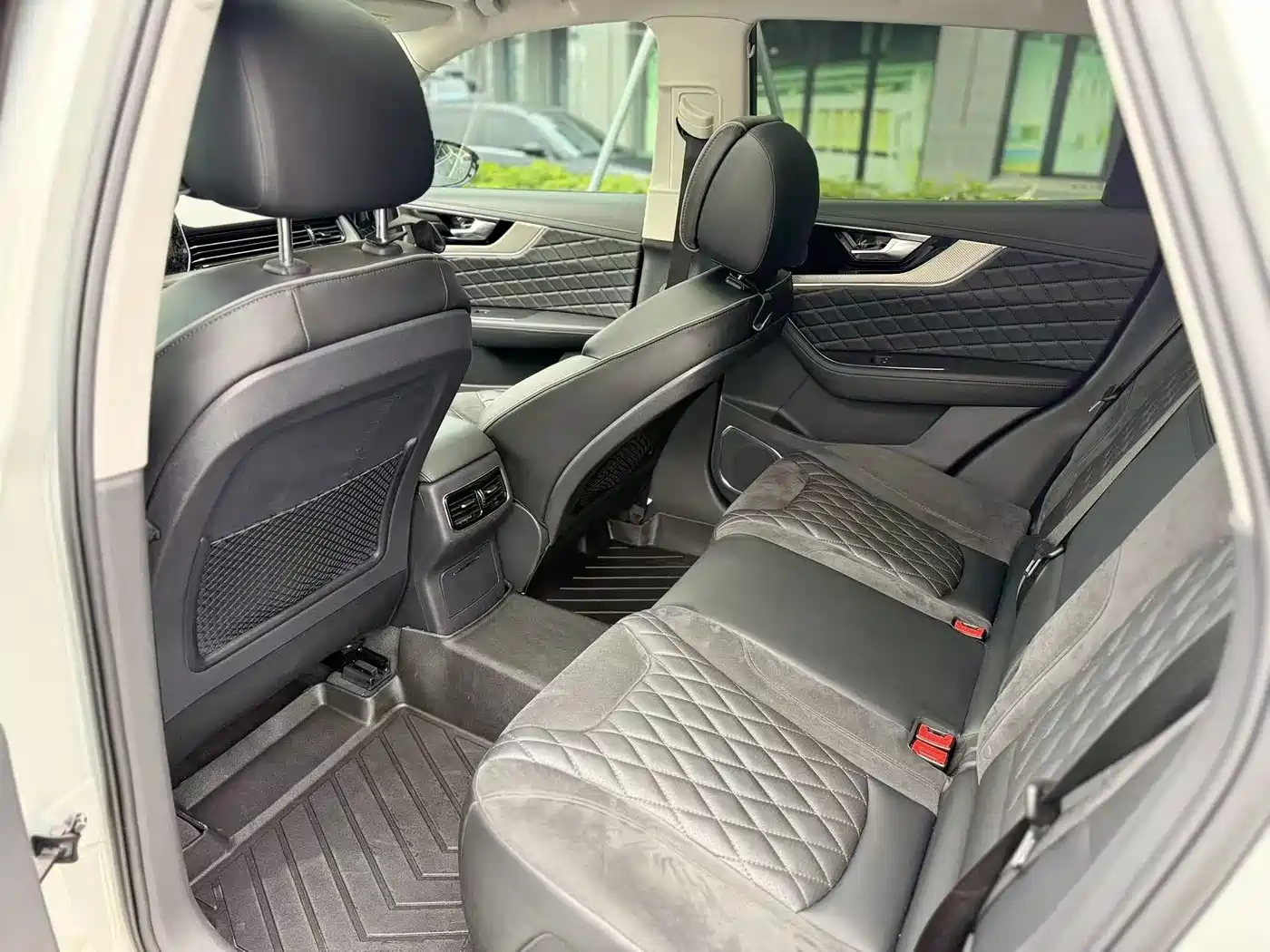 Hongqi HS5 2019 2.0T Smart Connect Enjoy 4WD Edition фото 6