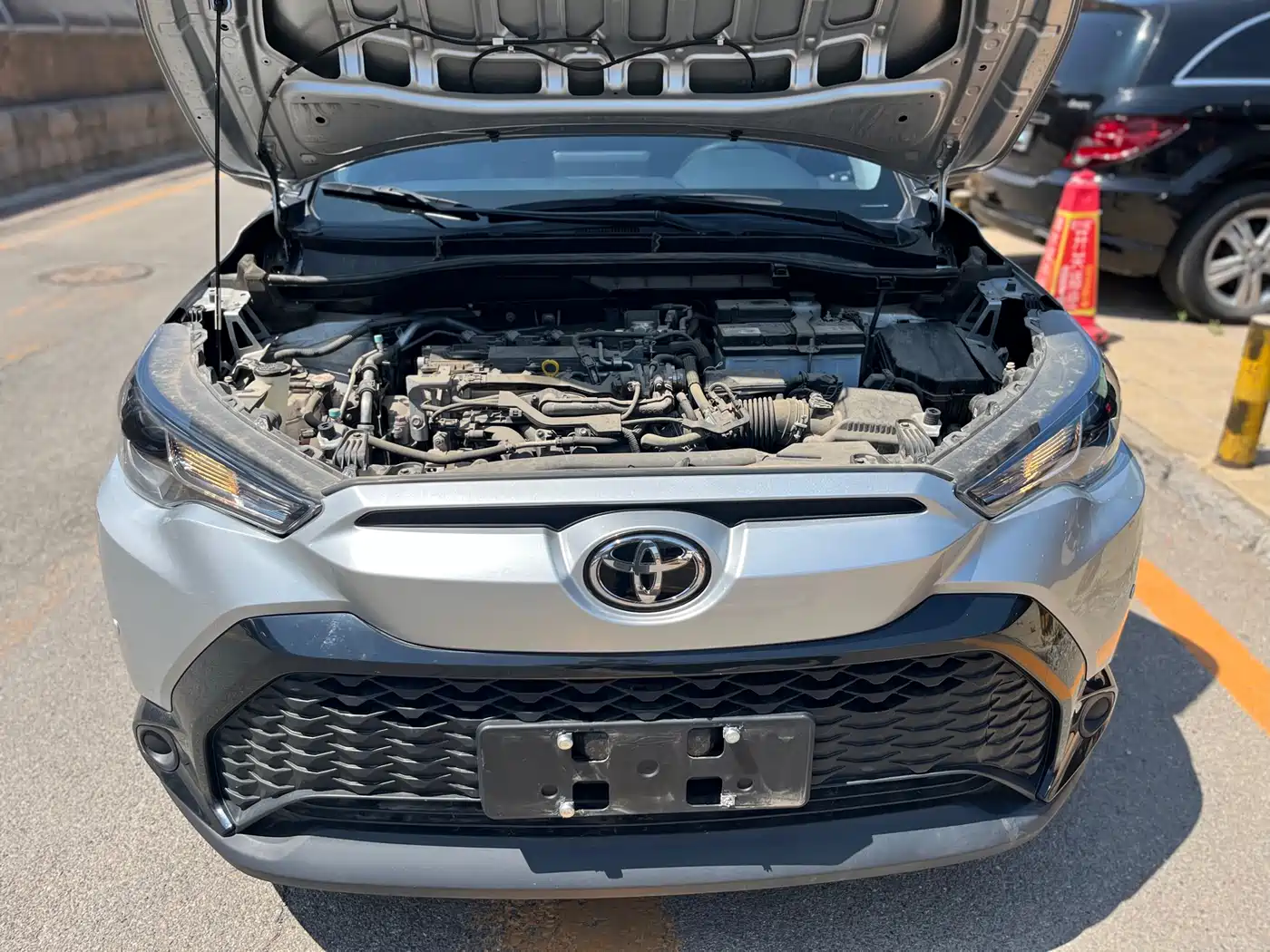 Toyota Frontlander 2022 2.0L CVT Elite фото 19