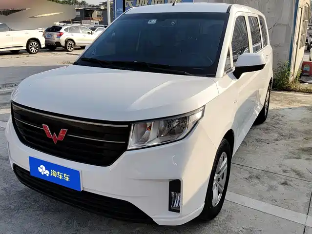  Wuling Motors Wuling Hongguang PLUS 2020 1.5L Manual Comfort 7-seater