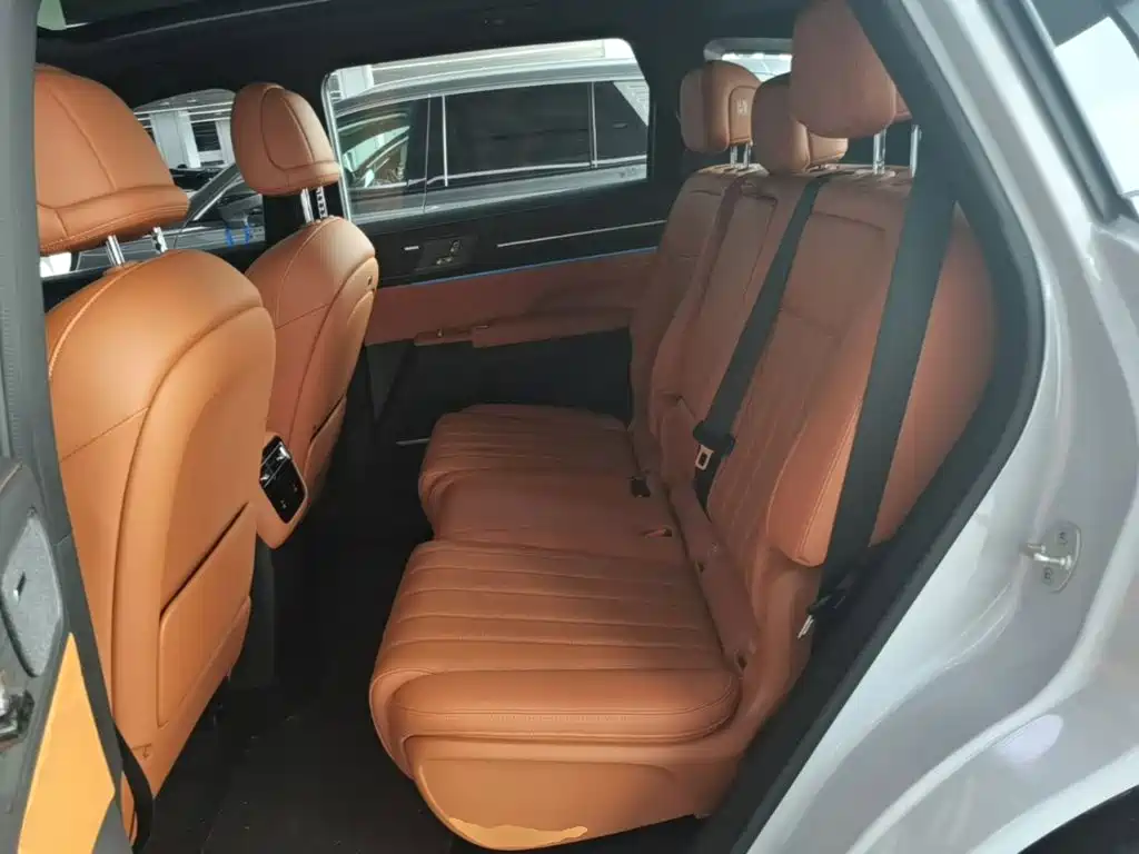 Jetour Shanhai L7 PLUS 2026 2025 Base Model 7-Seater