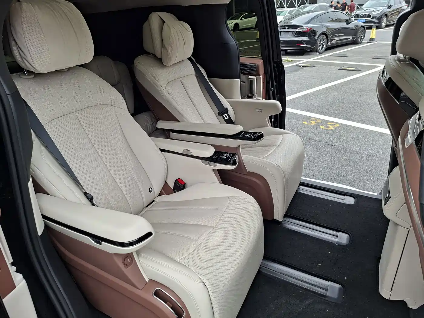 BYD Xia 2025 2025 DM-i 1.5T 180km Excellence