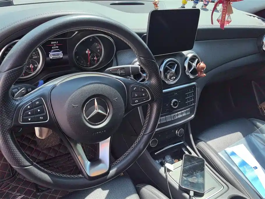 Mercedes-Benz GLA 2018 GLA 200 Fashion фото 12