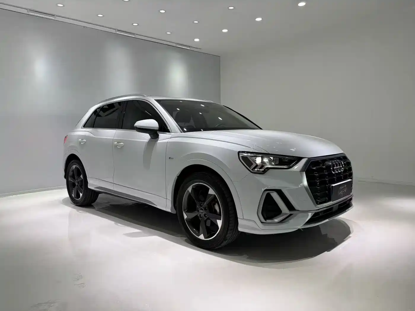 Audi Q3 2022 35 TFSI Fashion Dynamic фото 3