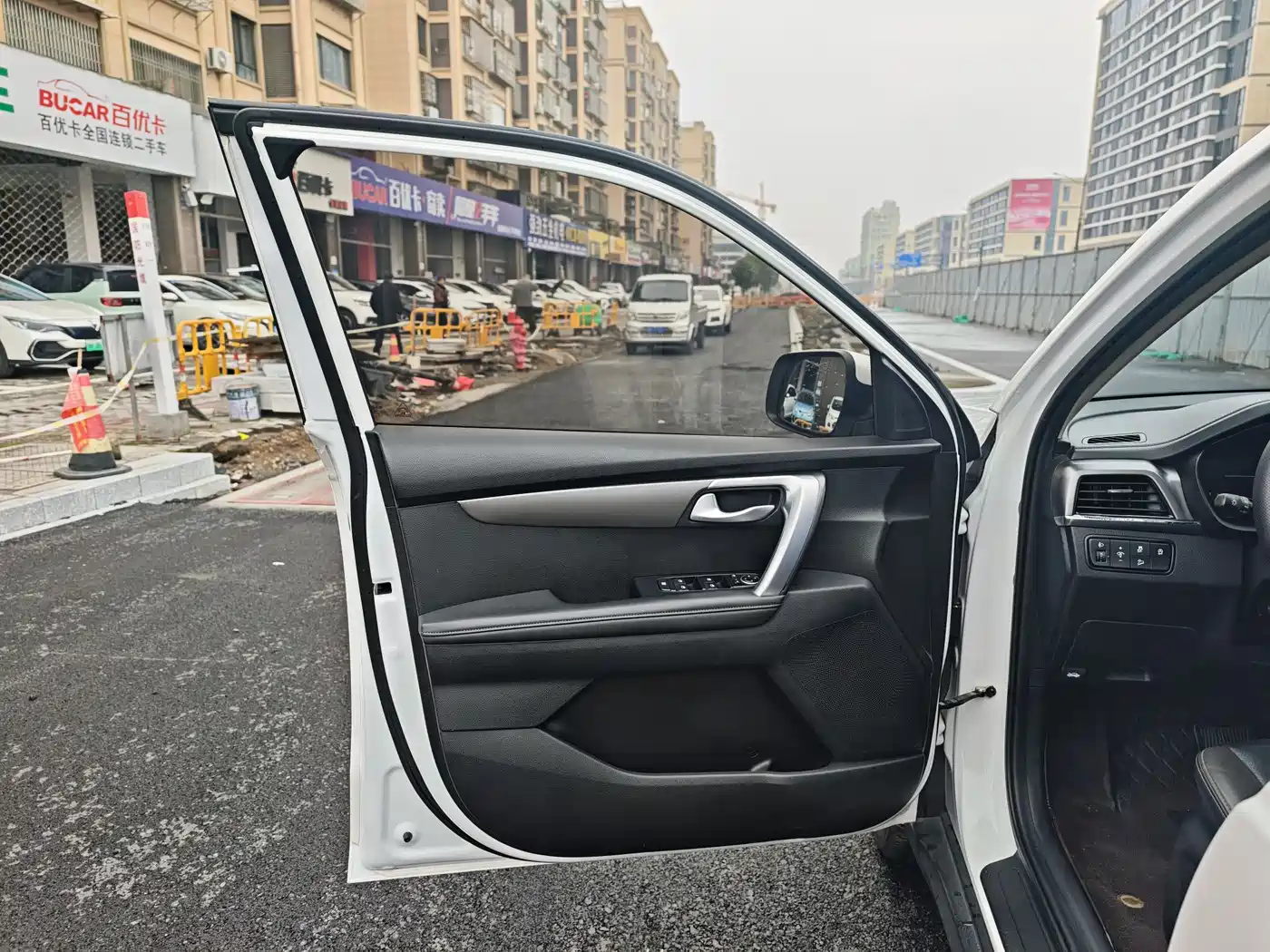 Kia Sportage 2019 2.0L Automatic Smart Luxury Edition фото 13