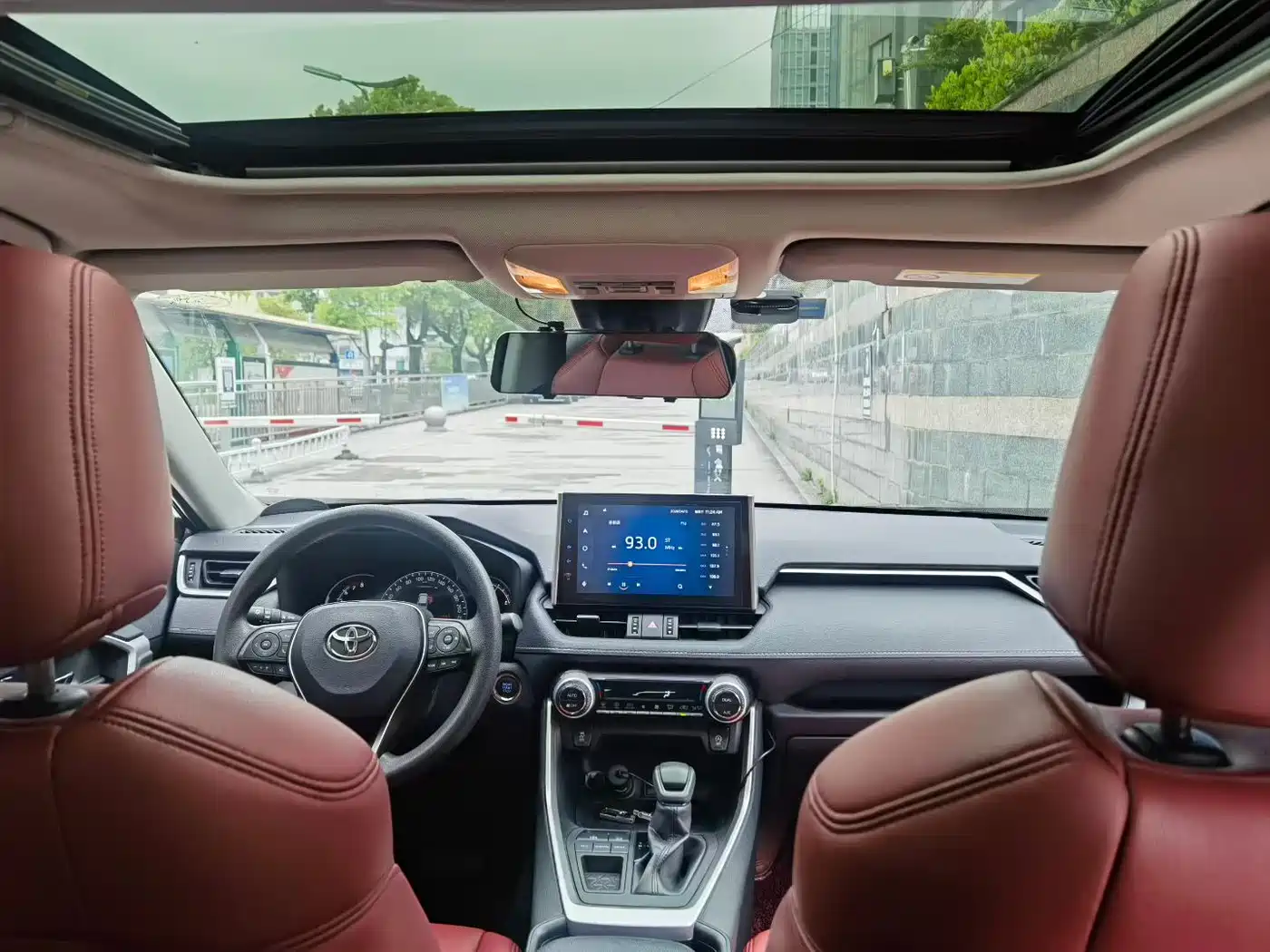 Toyota RAV4 Rongfang 2021 2.0L CVT 2WD Trend фото 8