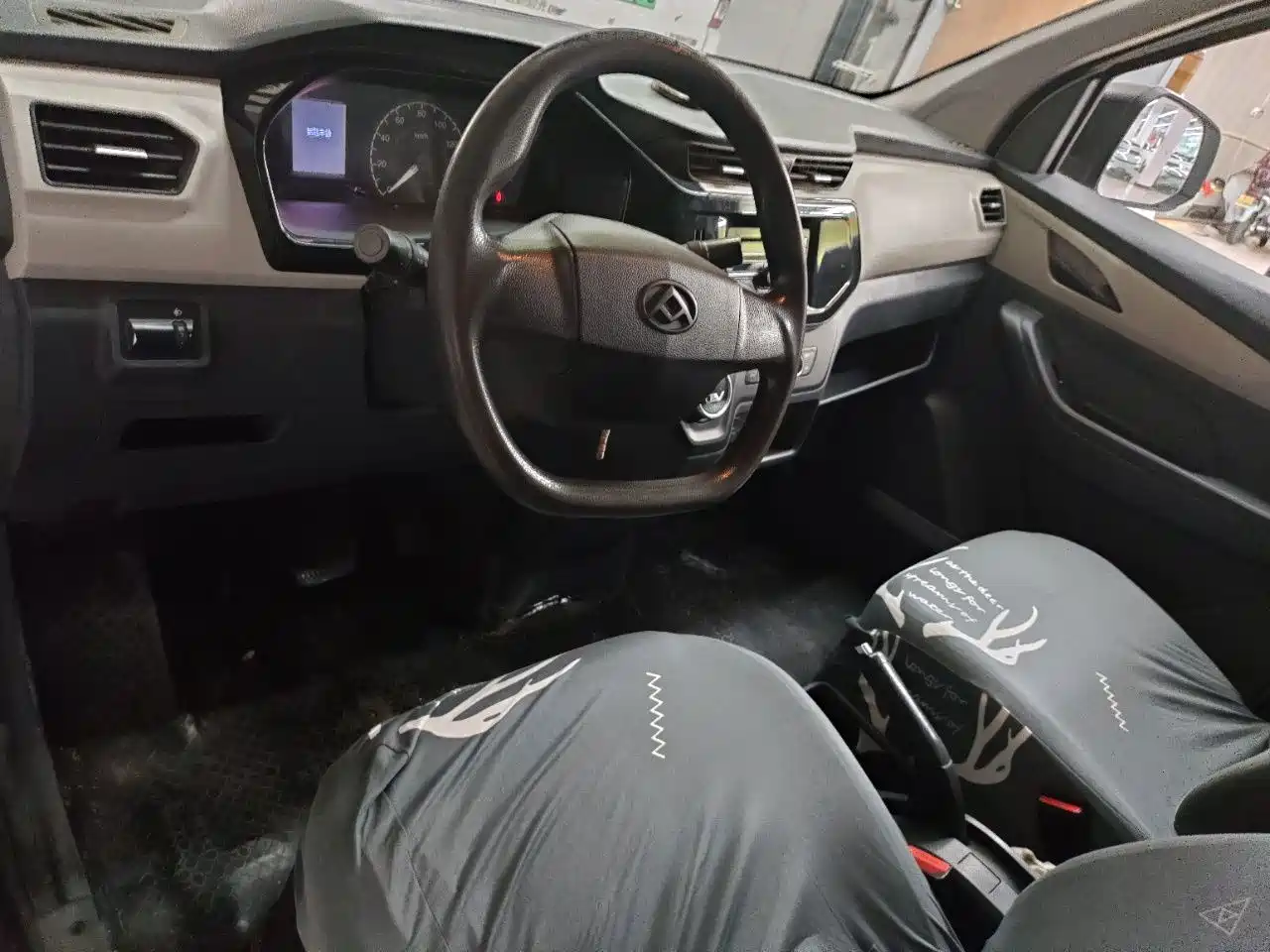 Фото 3 - Maxus Maxus EV30