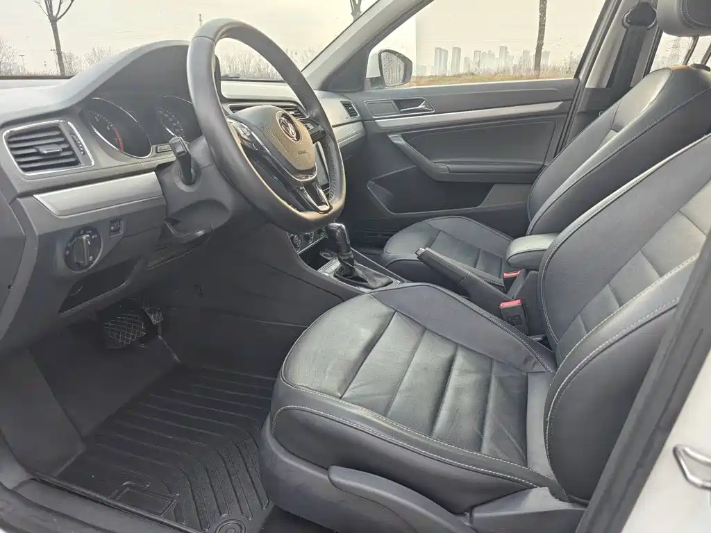 Volkswagen Lavida Tour 2019 2017 180TSI DSG Comfort Edition