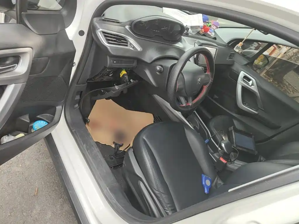 Peugeot 2008 2015 2014 1.6L Automatic Trend Edition