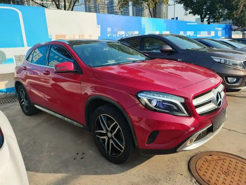 Mercedes-Benz GLA 2015 GLA 200 Fashion фото 23