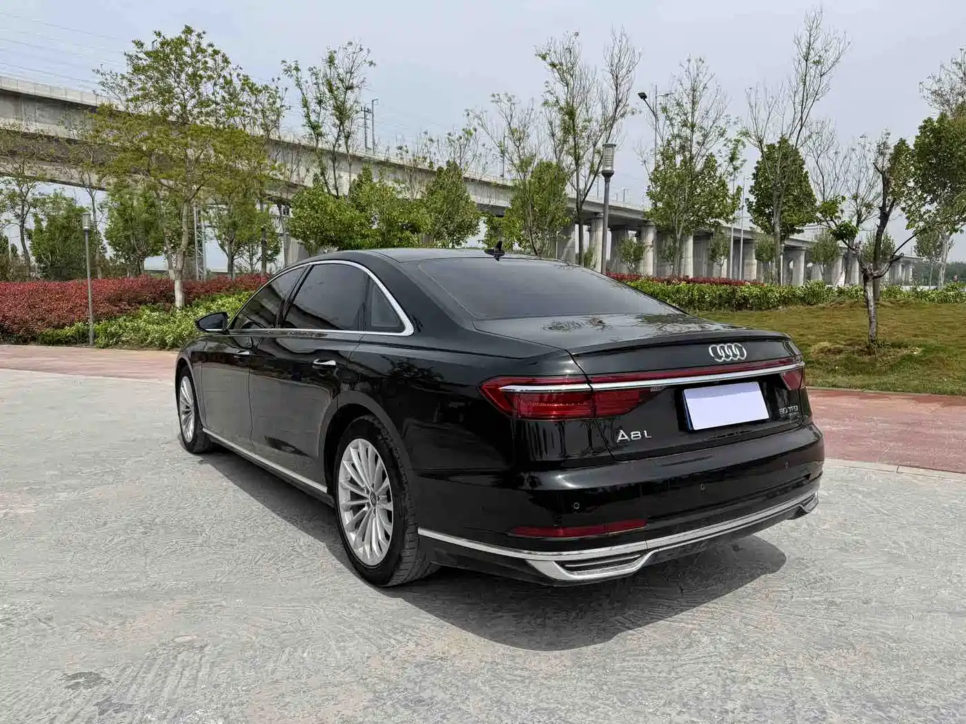 Audi A8 2019 Facelift Plus A8L 50 TFSI quattro Comfort фото 8