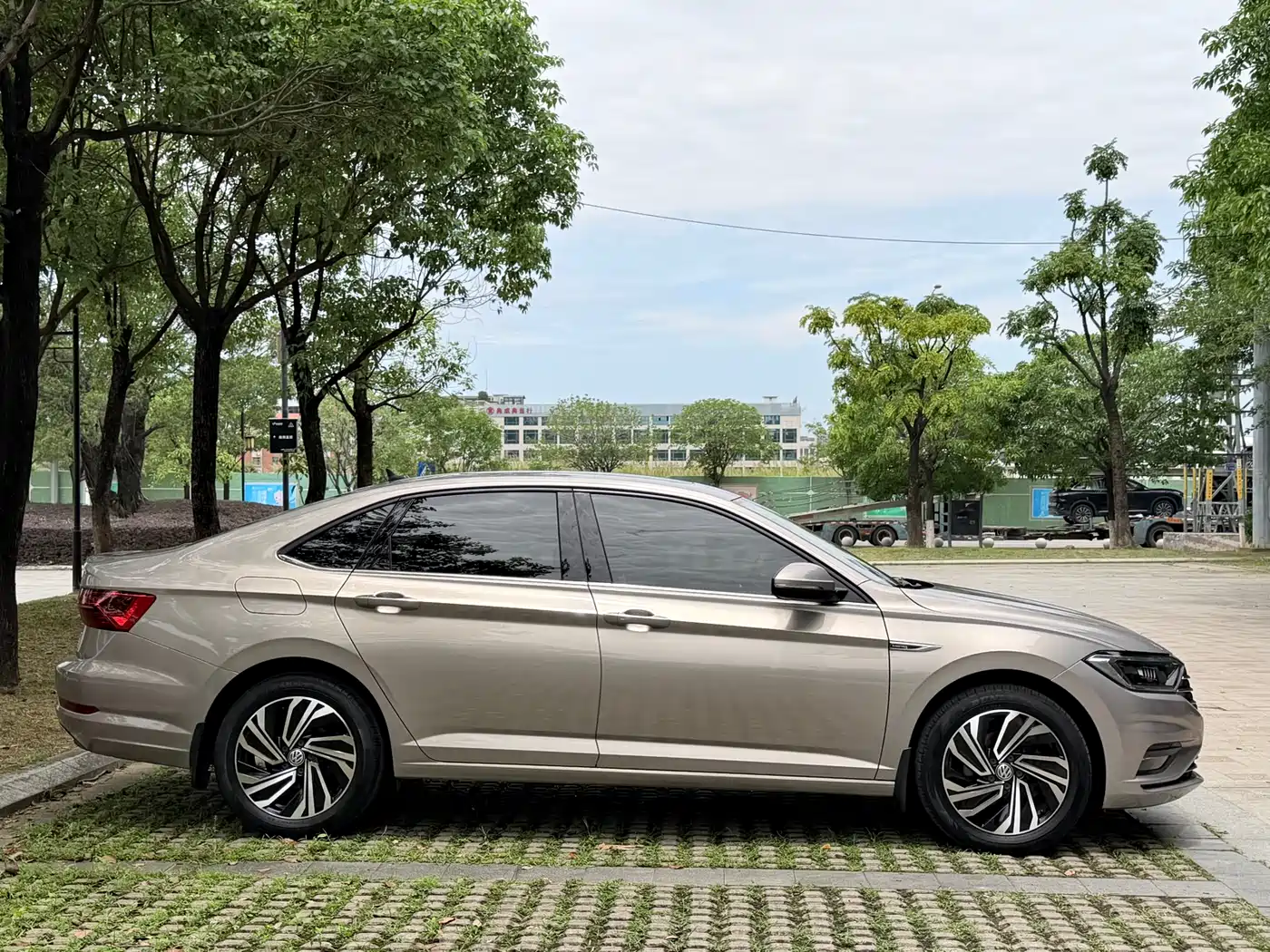 Volkswagen Sagitar 2021 280TSI DSG Comfort Smart Connect Edition фото 5