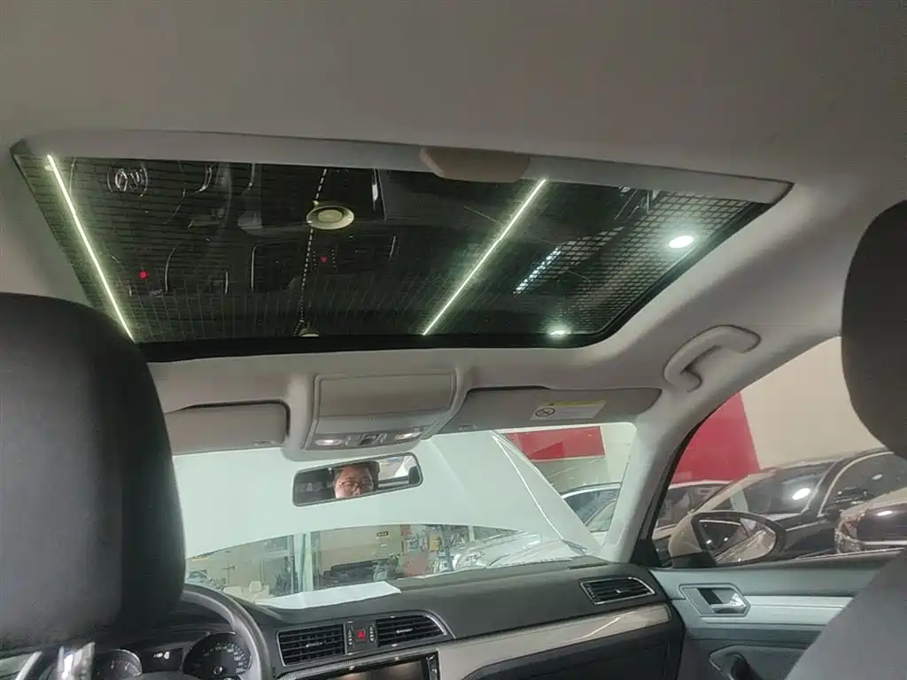 Volkswagen Lamando 2017 230TSI DSG Trend Edition фото 18
