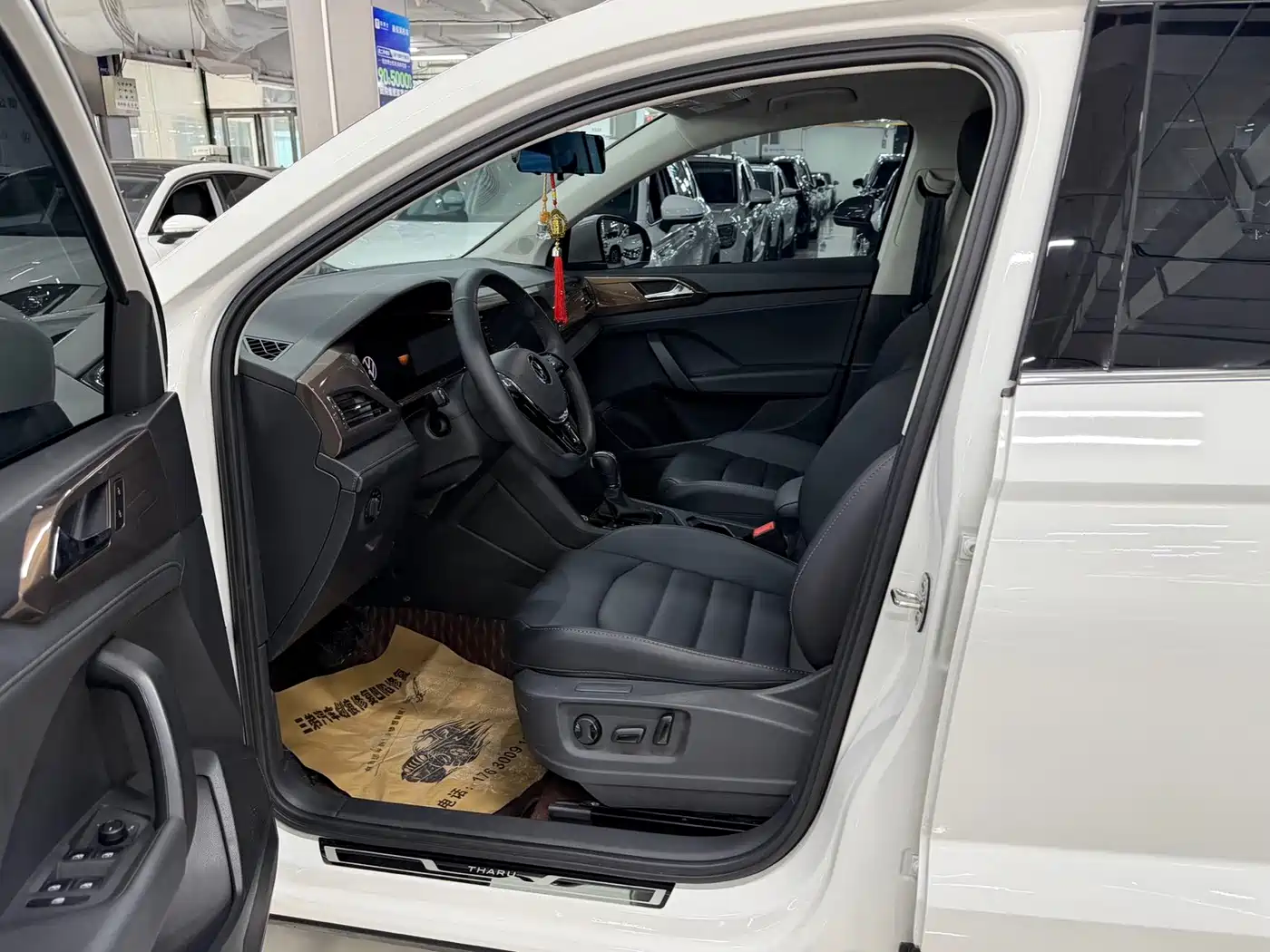 Volkswagen Tharu, миниатюра 10