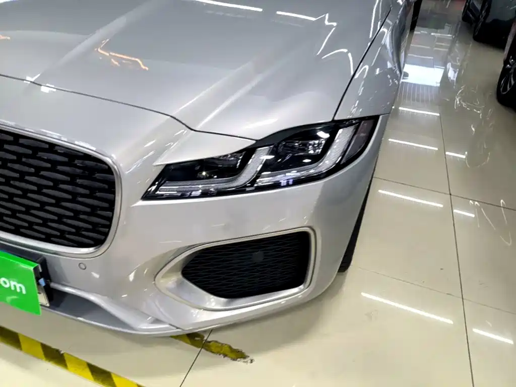 Jaguar XFL 2025 2024 2.0T P250 2WD Premium Luxury