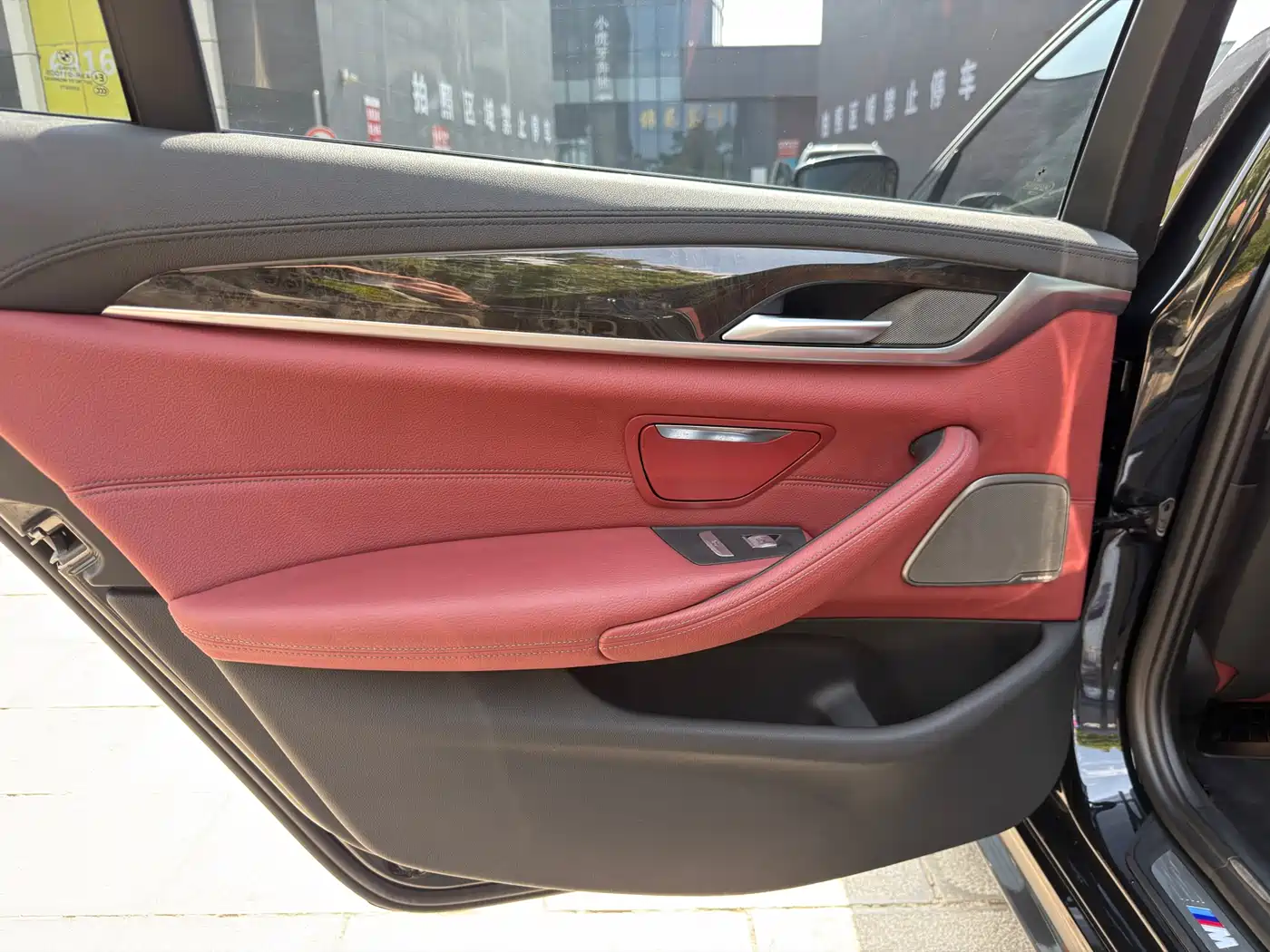 BMW 5 Series 2019 530Li Premium M Sport Package фото 29
