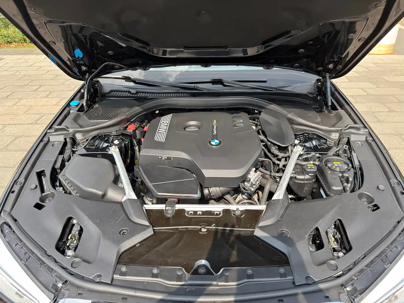 BMW 5 Series 2019 530Li Premium M Sport Package фото 42