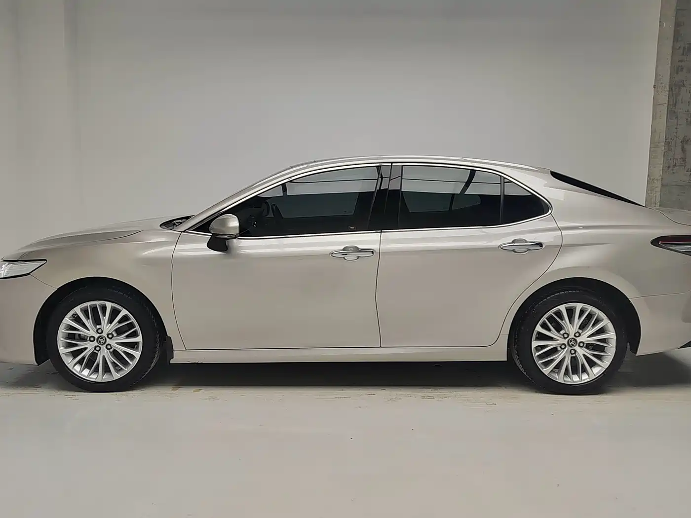 Toyota Camry 2019 Facelift 2.5G Luxury Edition фото 9