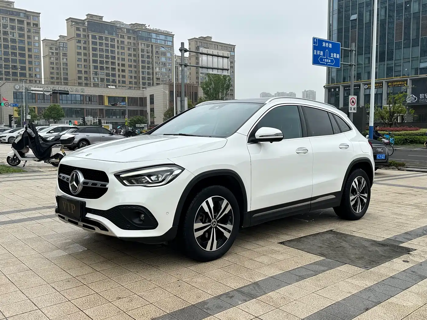 Mercedes-Benz GLA 2023 GLA 220