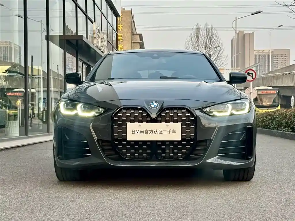 BMW 4-SERIES