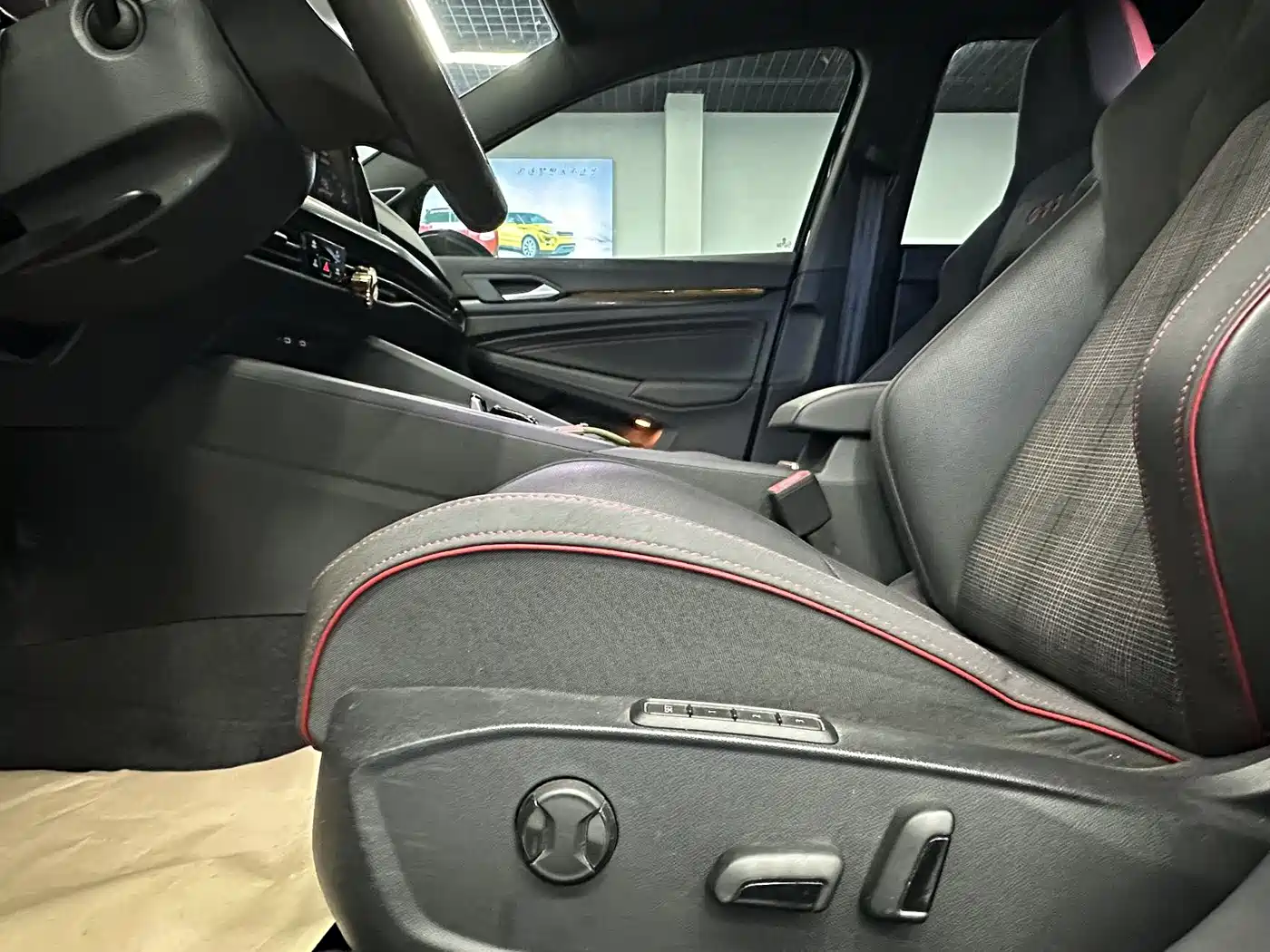 Volkswagen Golf GTI 2021 380TSI DSG GTI фото 7